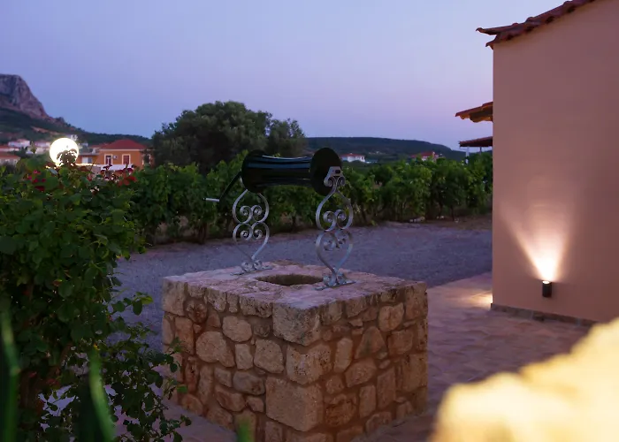 Villa Laconia Domus - *