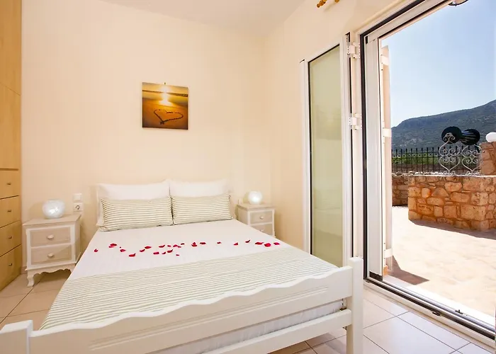 Laconia Domus -